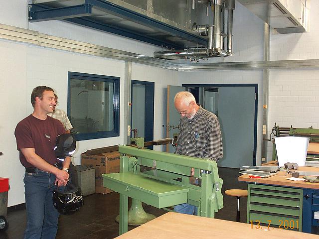 Freitag Mittag in der Werkstatt, oder
"Gibt es bei Lehrern eigentlich Schwarzarbeit?"